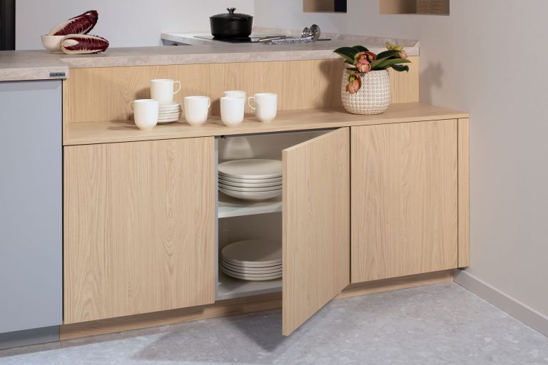 NOBILIA-Senso-Sky-mit-Holz-NB---Sideboardloesung