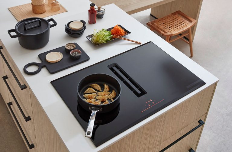 NOBILIA-Struktura-Japandi-Bosch-Kochfeld-mit-Muldenluefter