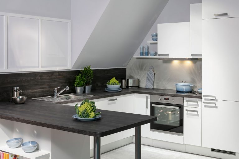 PINO-Mattweiß-mit-Lava-Mattgrau,-Buegelgriffe-7117]